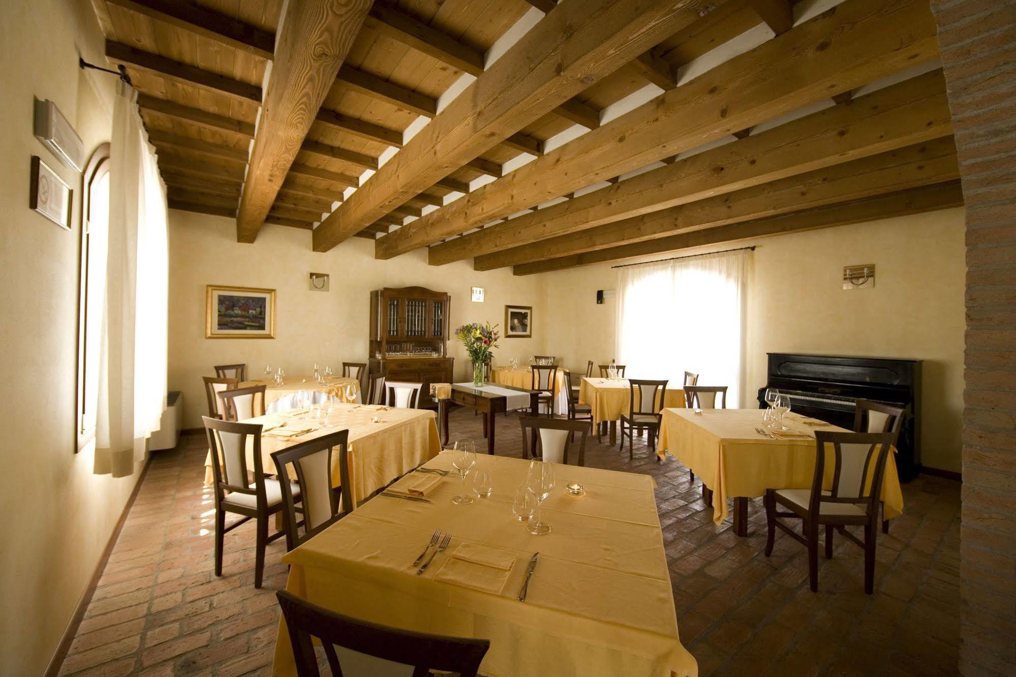 Locanda Il Fagiano Sette Polesini Exterior photo