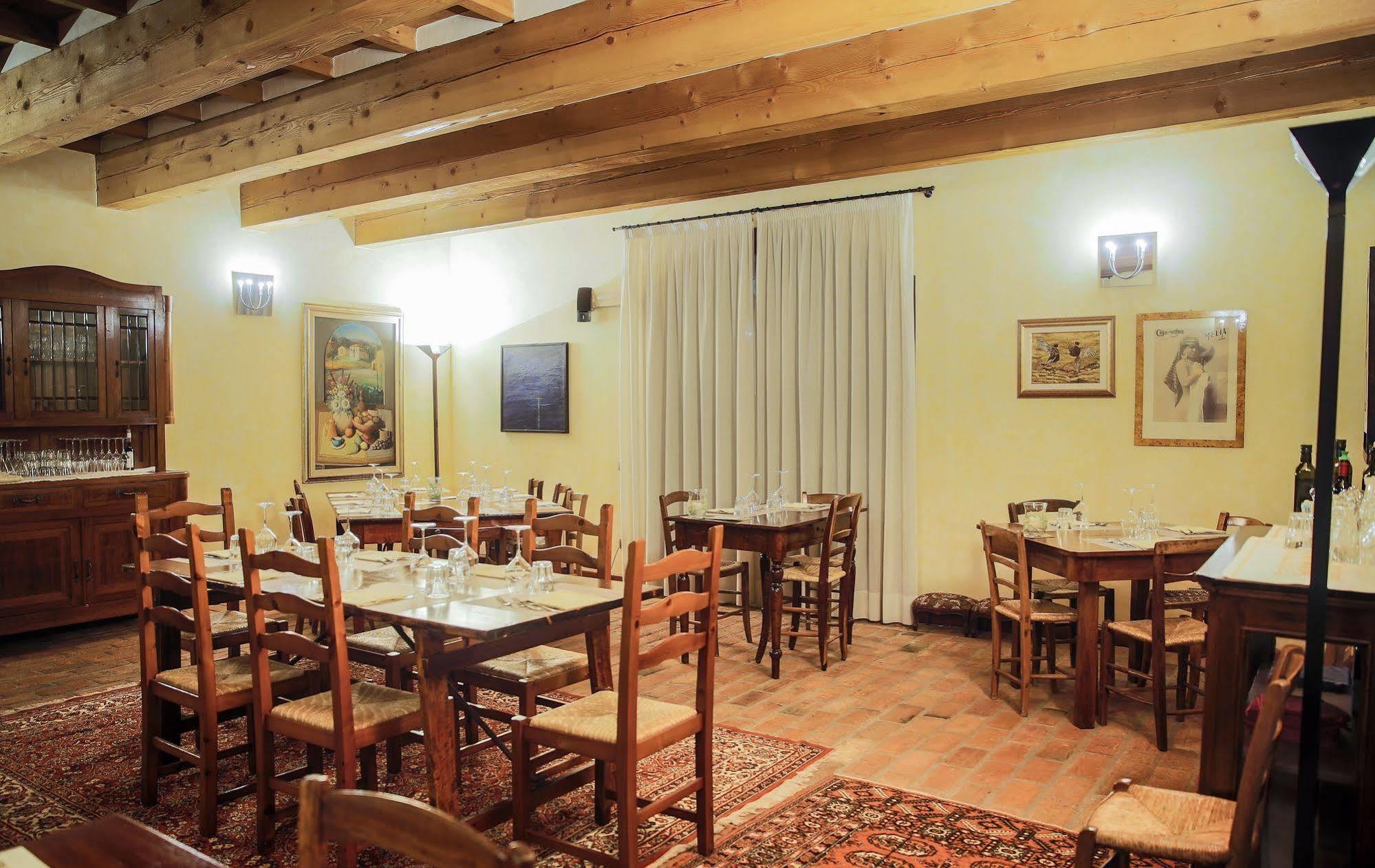 Locanda Il Fagiano Sette Polesini Exterior photo