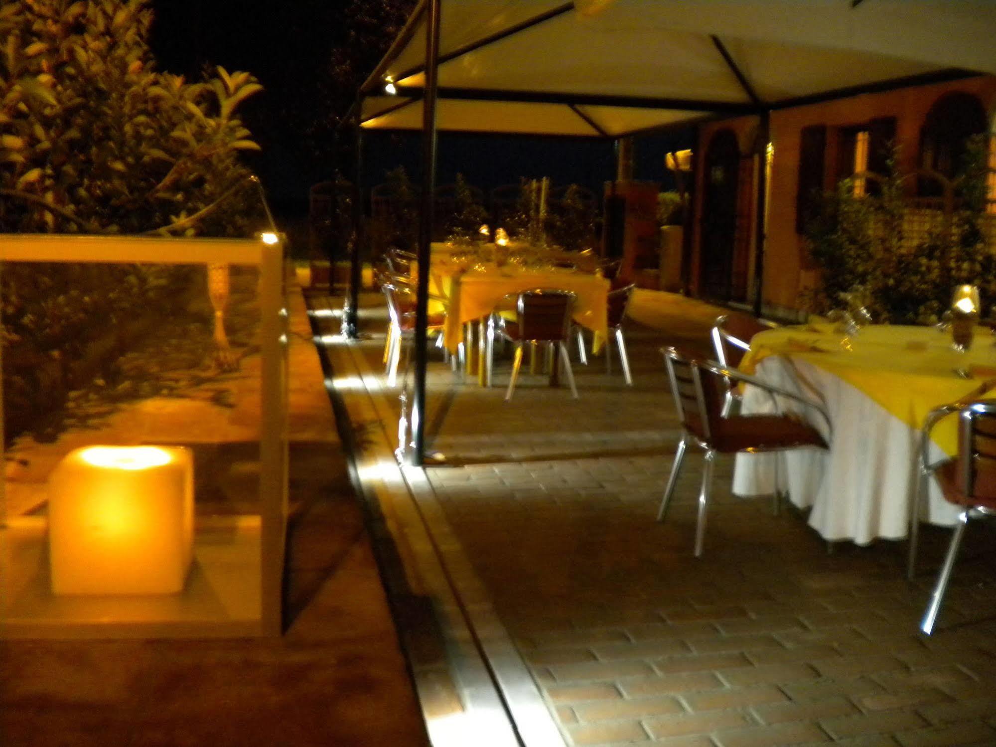 Locanda Il Fagiano Sette Polesini Exterior photo